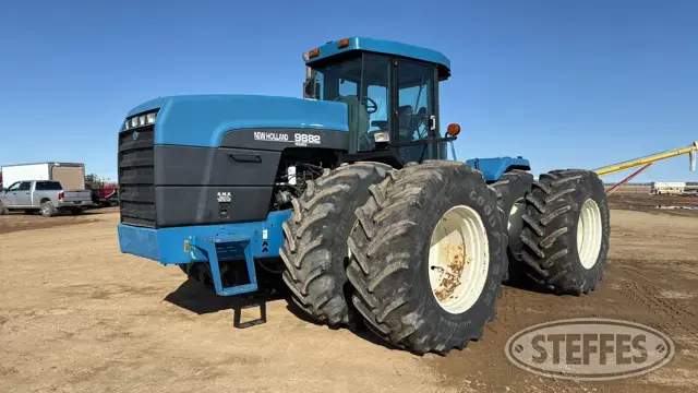 1996 New Holland Versatile 9882
