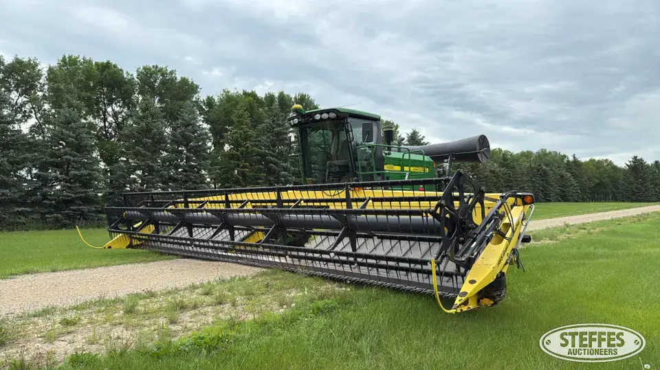 2008 John Deere 4895 Self-Propelled Swather