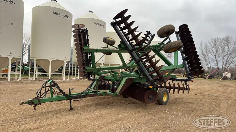1996 John Deere 650 Disc
