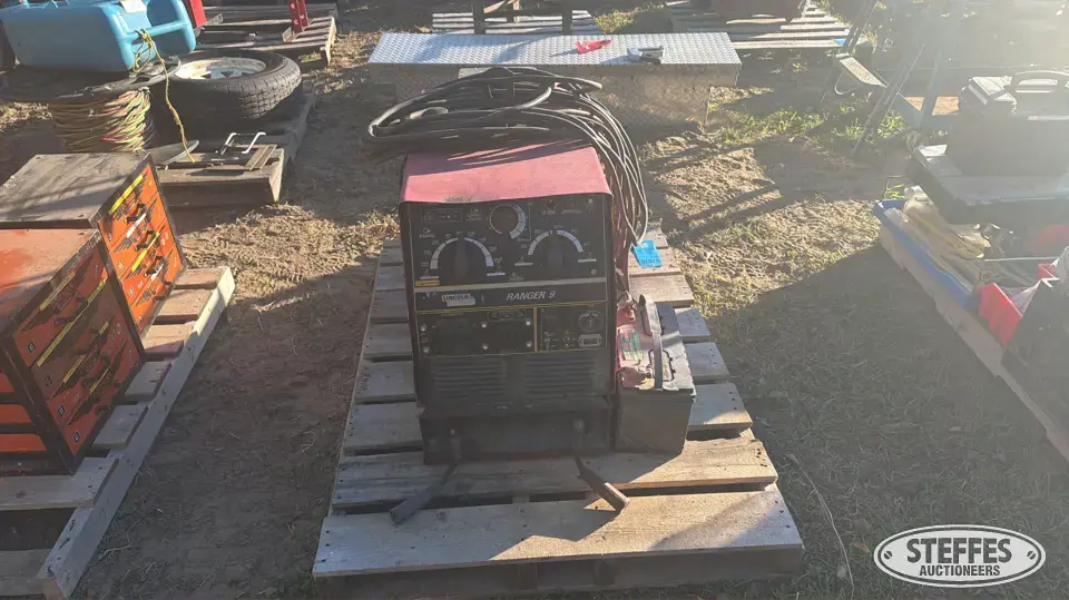 Lincoln Electric Ranger 9 Welding