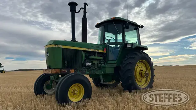 1977 John Deere 4430