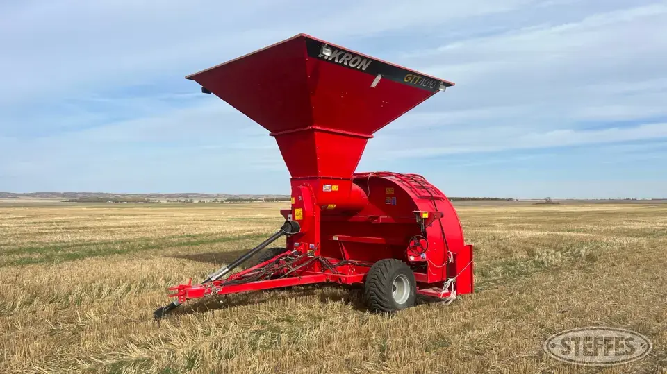 Akron GTT4010 Grain Bag Loaders and Unloader