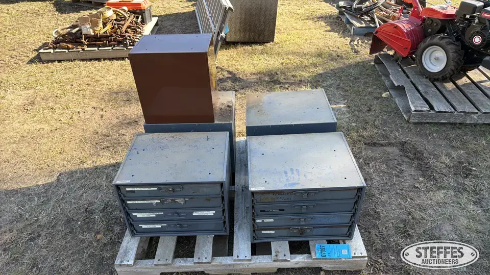 Bolt bins & shop supplies General Tools and Shop Supply