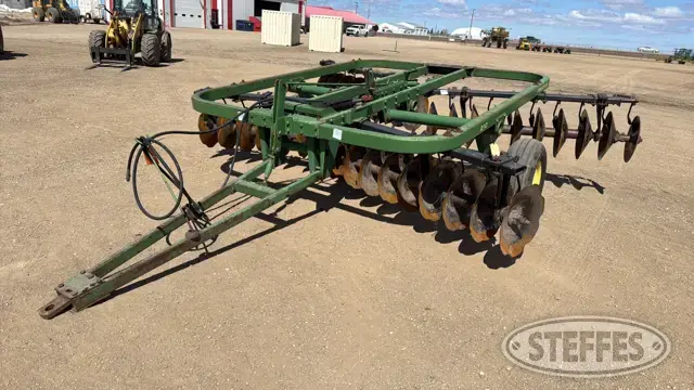 John Deere 210