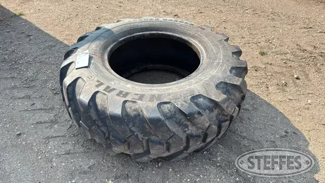 (1) General 7.5-25 tire