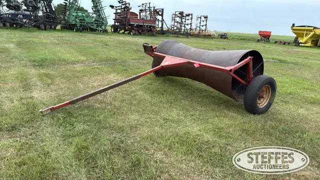 Harmon swath roller
