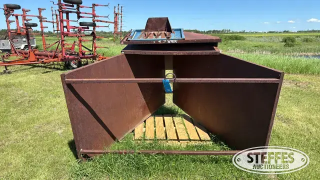 Grain box divider