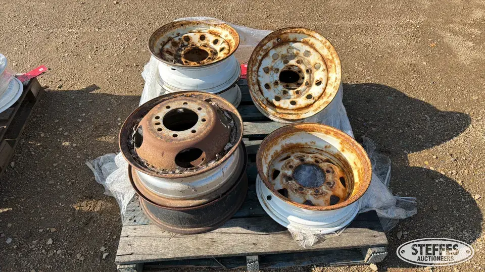 (7) Wheels Construction Equipment Tire