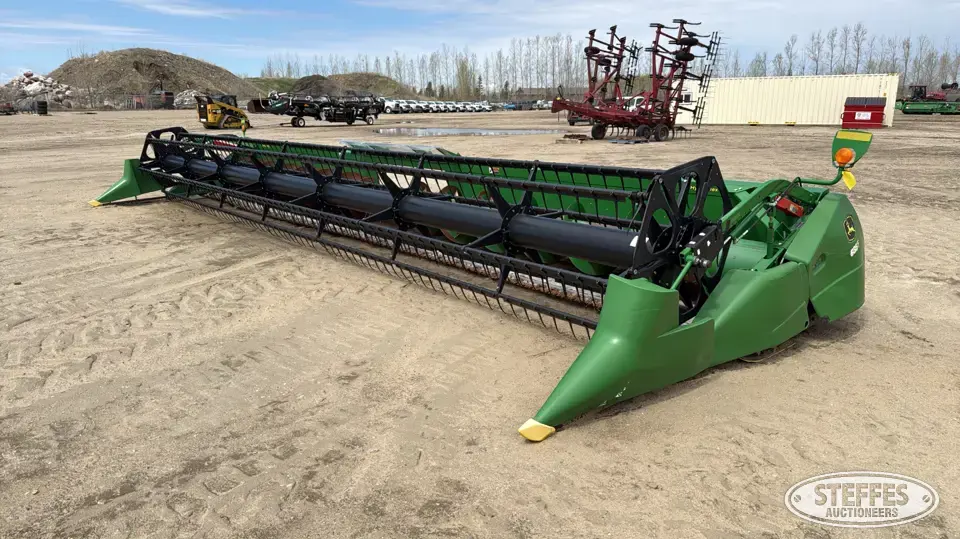 2017 John Deere 635F HydraFlex Flex Head