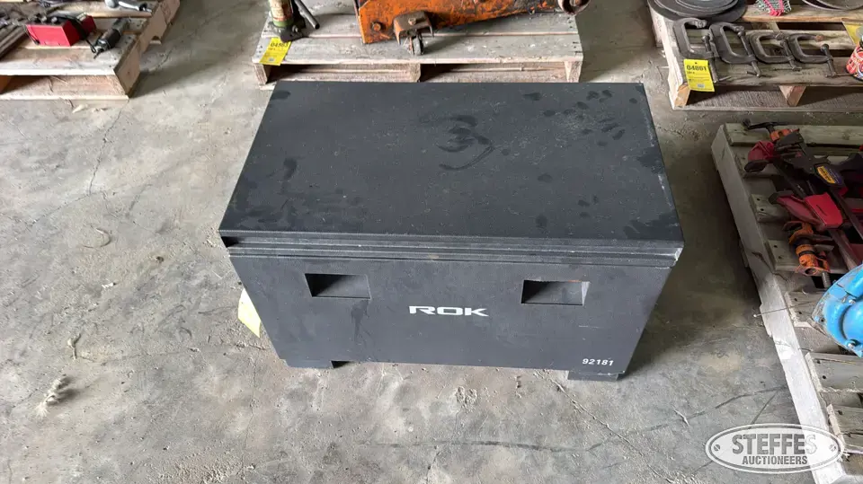 ROK storage box Storage and Bench