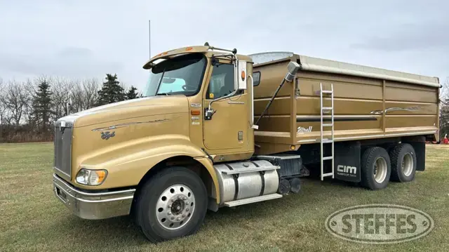 2009 International 9200i