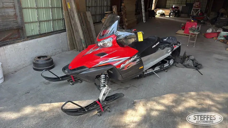 2007 Polaris Switchback 600 Snowmobile