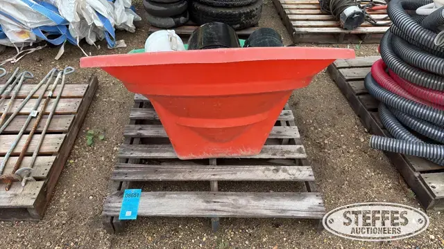 Auger hoppers & downspouts
