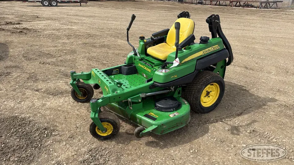 John Deere Z520A Zero Turn Mower