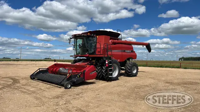 2013 Case IH 8230