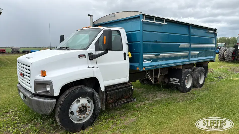2004 GMC C8500 Grain Truck