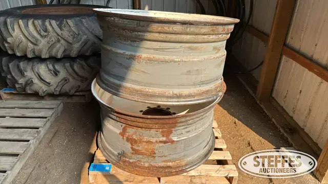 (2) 10-bolt wheels