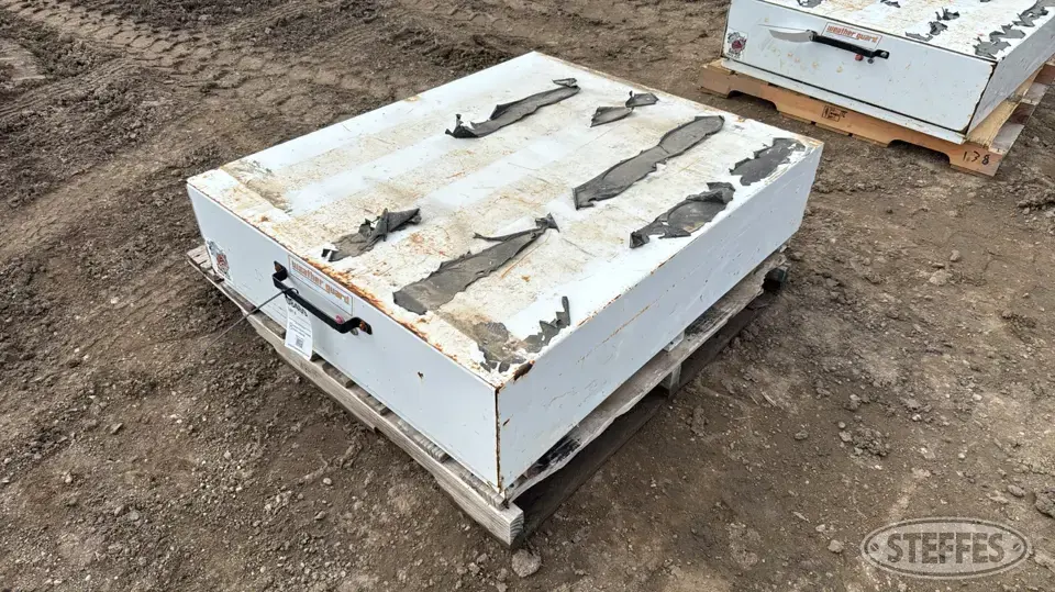 Weather Guard Pack Rat Storage and Bench