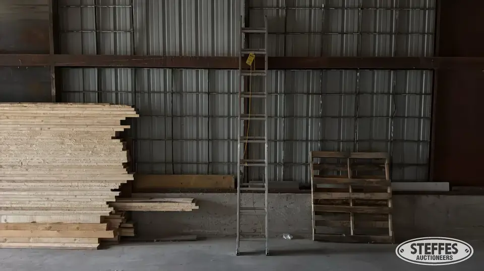 10’ extension ladder General Tools and Shop Supply