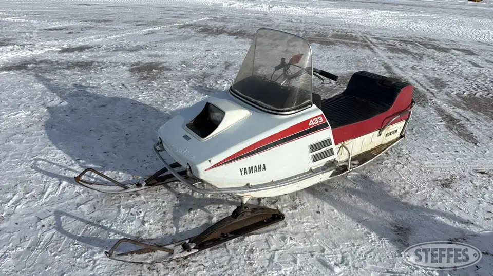 1972 Yamaha 433 Snowmobile