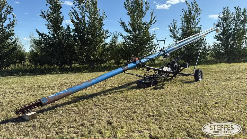 Brandt 850 Straight Auger