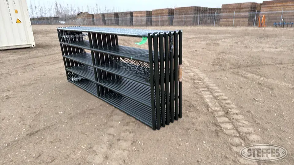 (12) BYT Ranch gates Livestock Handling