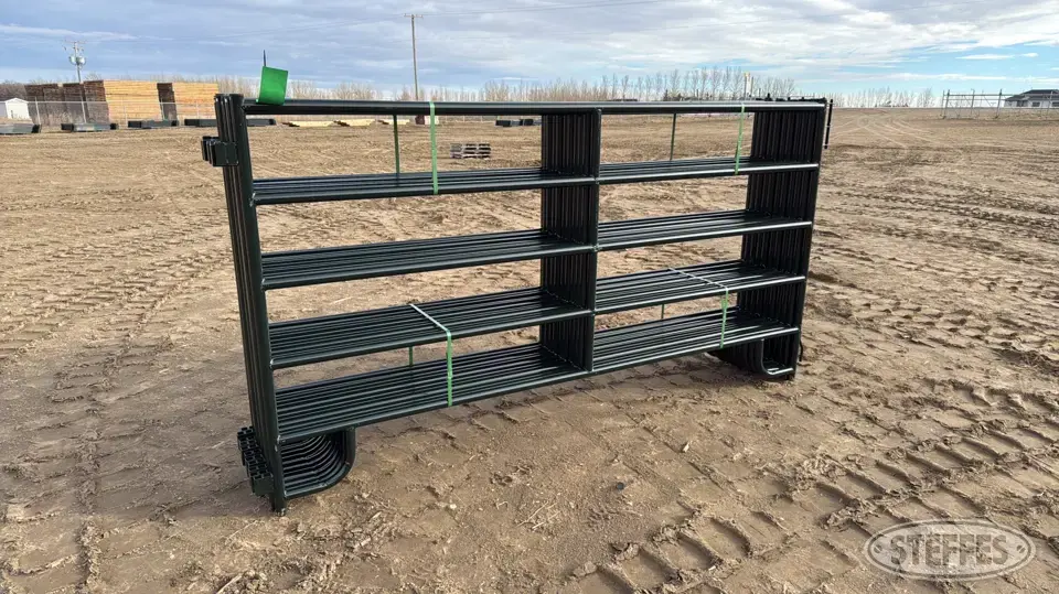 (11) BYT livestock panels Livestock Handling