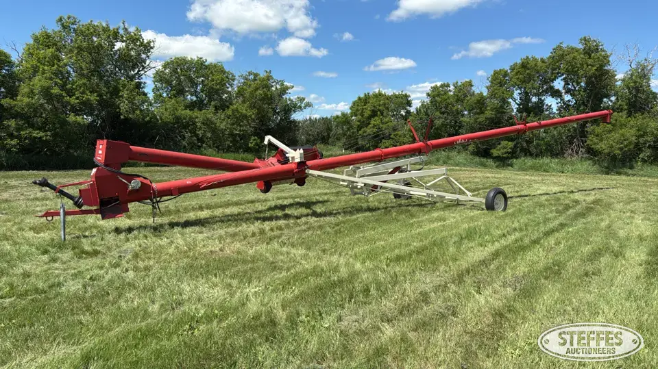 2012 Buhler Farm King 1060 Swing Hopper Auger