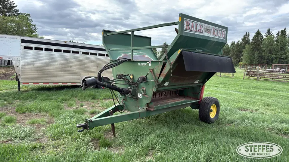 Bridgeview Bale King Vortex 3000 Bale Handling