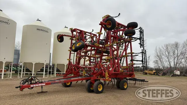 2017 Bourgault 9500-70