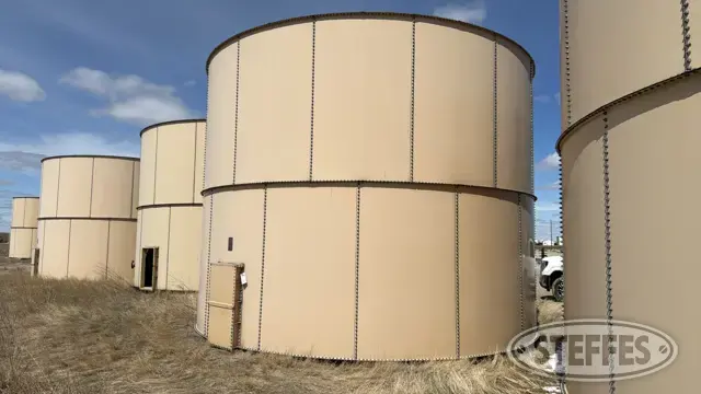 2013 CST 1,000 bbl. upright tank