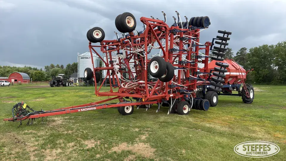2004 Morris Maxim II Air Drills and Air Seeder