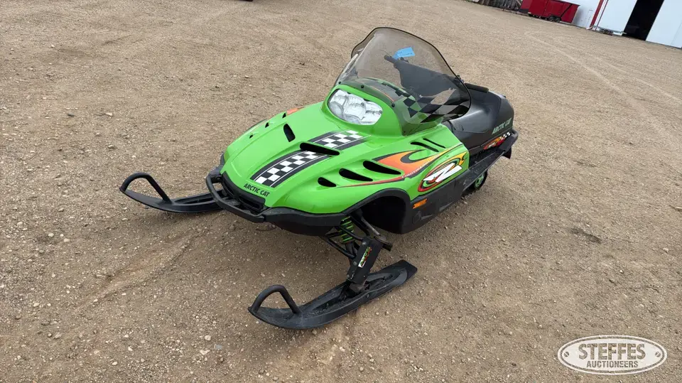 2000 Arctic Cat Z 370 Snowmobile