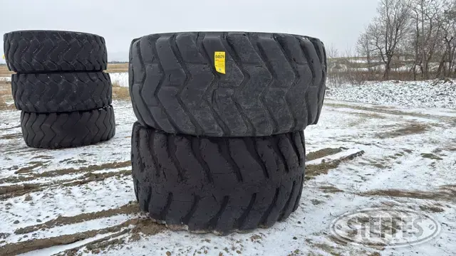 (2) Michelin 33.25R29 XTS tires