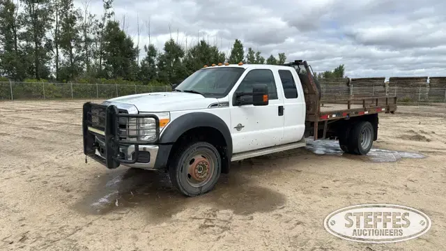 2013 Ford F-550 Super Duty XLT