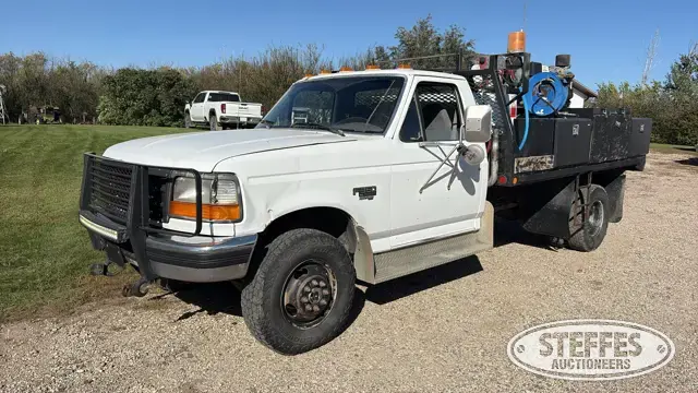 1997 Ford F-350 Super Duty XL