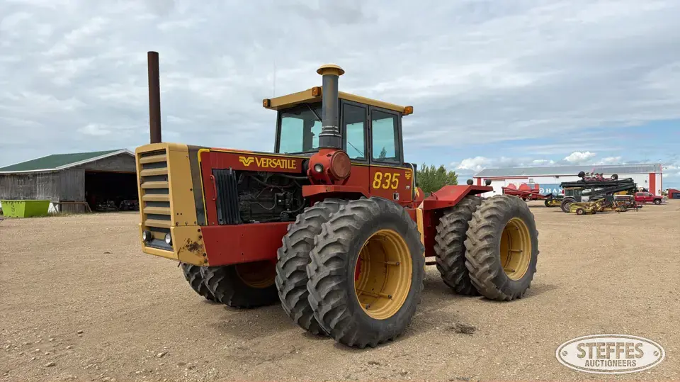 1980 Versatile 835 4WD Tractor