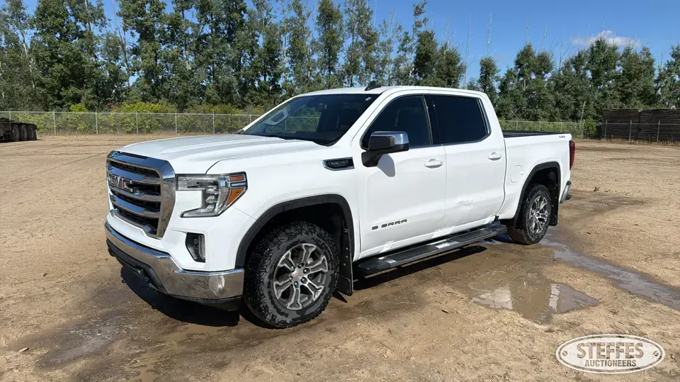 2021 GMC Sierra 1500 SLE Half Ton Pickup