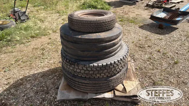 (4) Tires