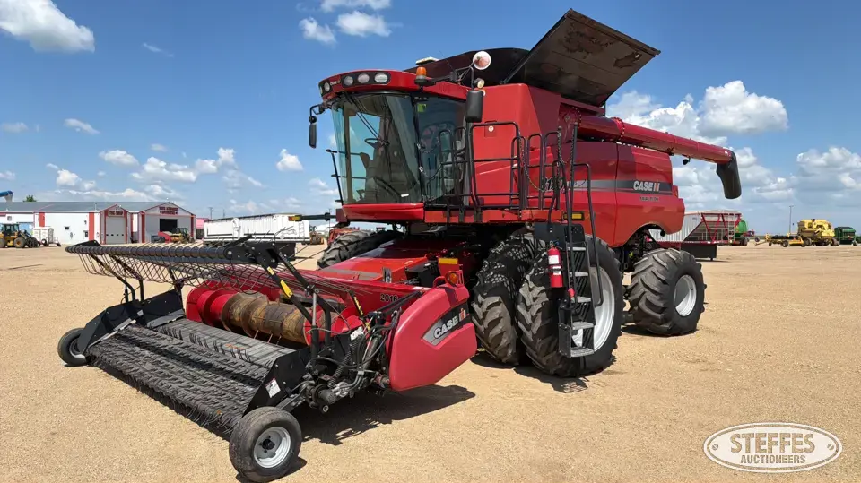 2010 Case IH 8120 Combine