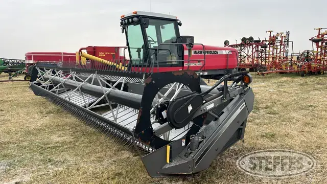 2011 Massey Ferguson 9430