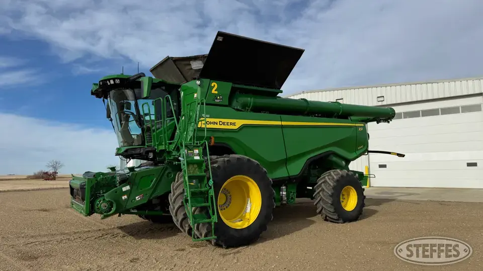 2022 John Deere X9 1000 Combine