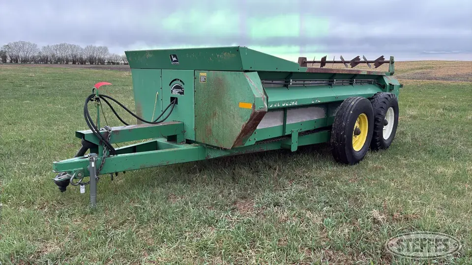 John Deere 570 Application Equipment