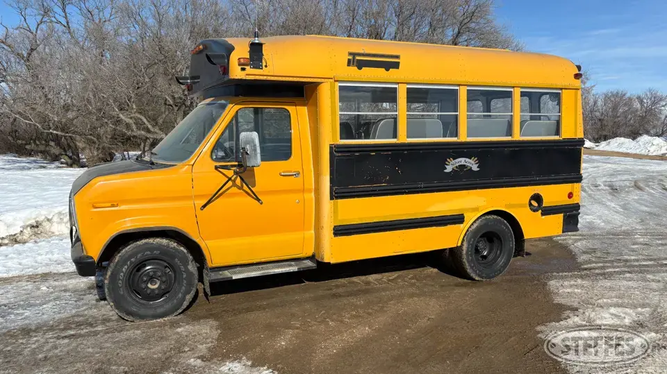 1987 Ford E-350 Bus