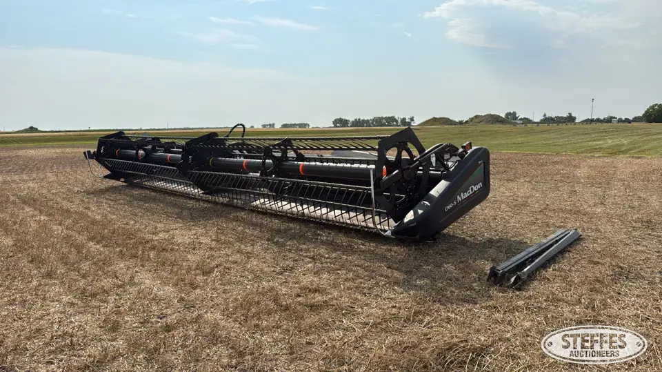 2009 MacDon D60-S Draper Head
