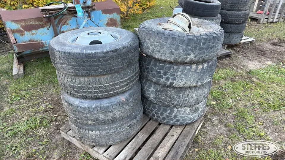 (8) Tires Truck Tire