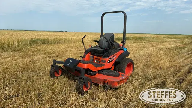 Kubota ZD1211L