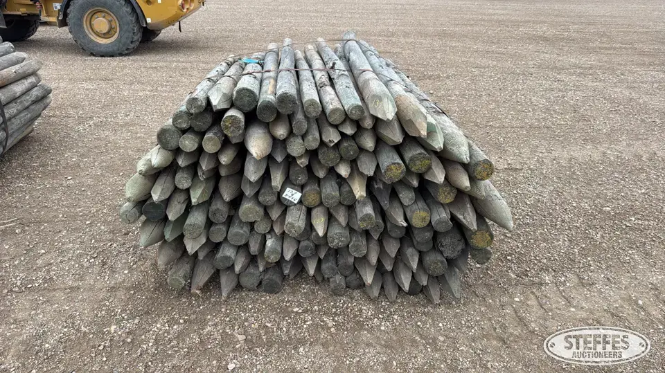 (137) Wood posts Farm Support Item