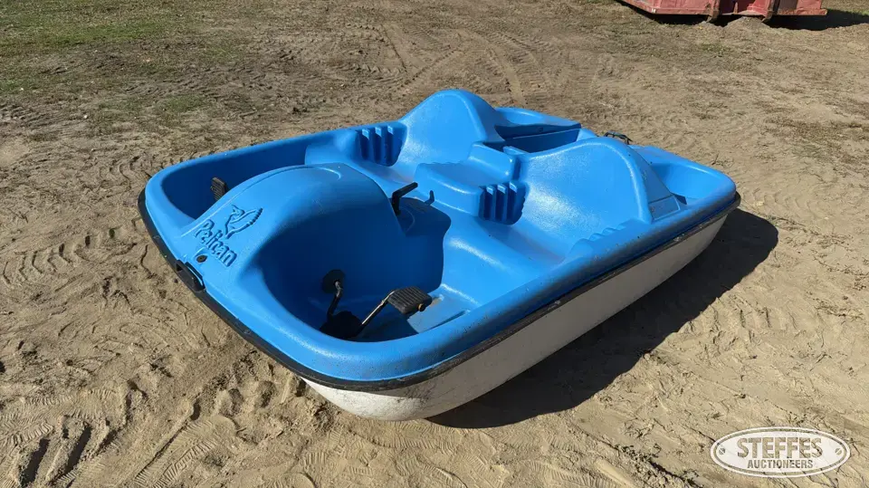Pelican Boat