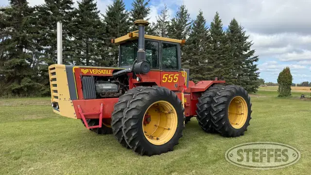 1980 Versatile 555